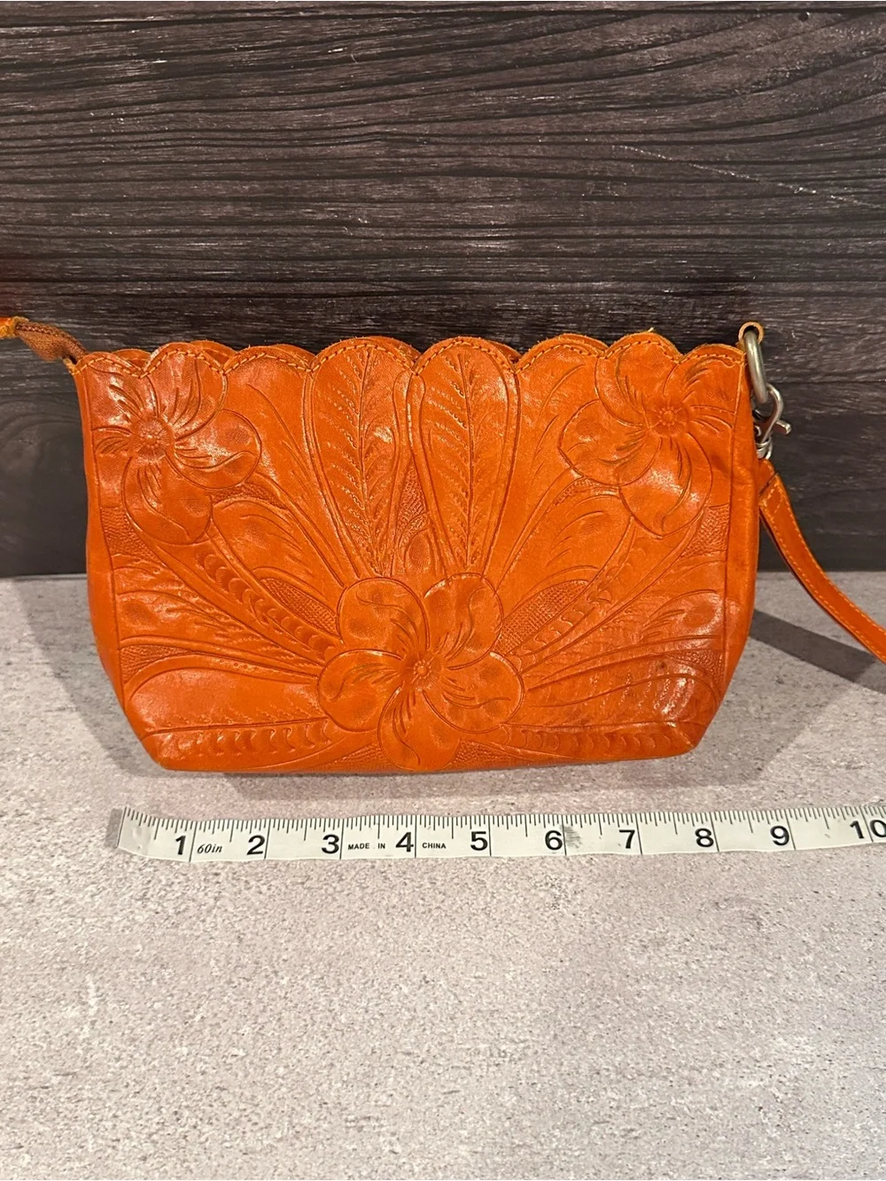 Leaders in Leather Orange Hand Tooled Floral Wristlet Clutch Bag Paraguay